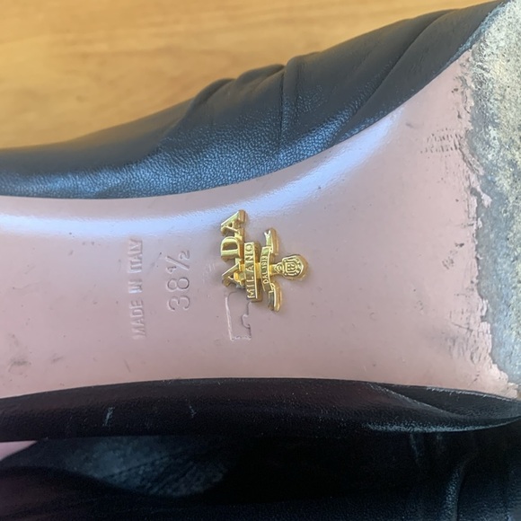 Prada Black Leather Full Coverage Bootie Pumps IT38.5 US8.5 Ruched GUC Platform - Picture 5 of 14